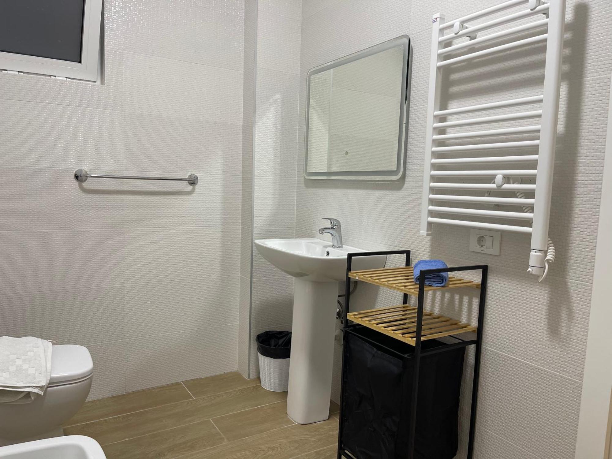 Ale Investa Hospitality Apartment Tiranë Luaran gambar