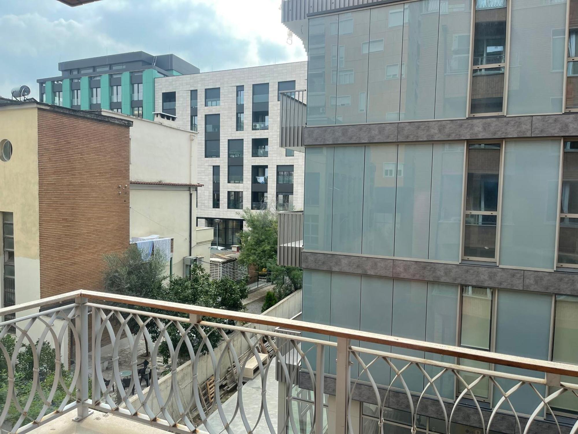 Ale Investa Hospitality Apartment Tiranë Luaran gambar