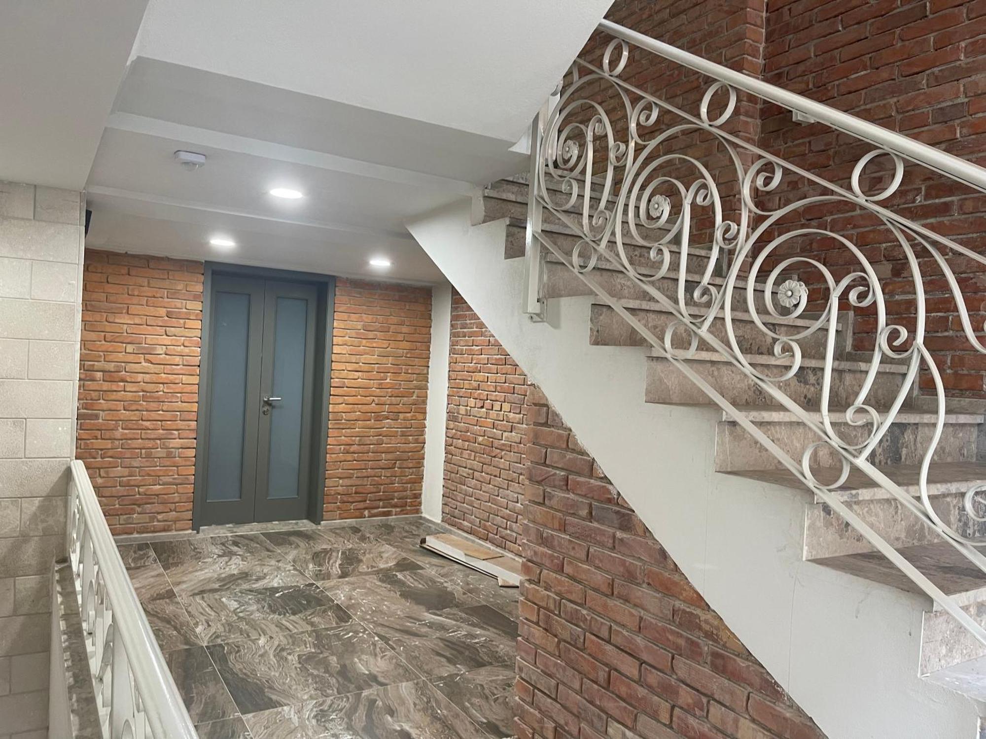 Ale Investa Hospitality Apartment Tiranë Luaran gambar